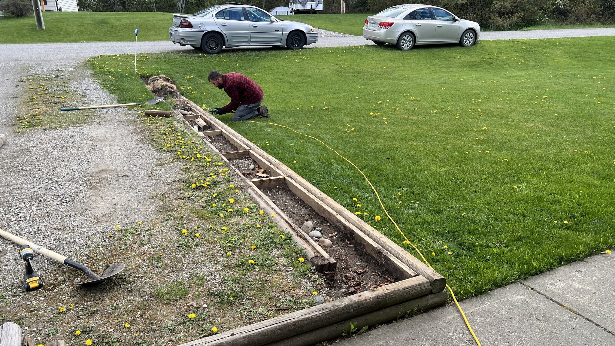 Garden border and edging repair